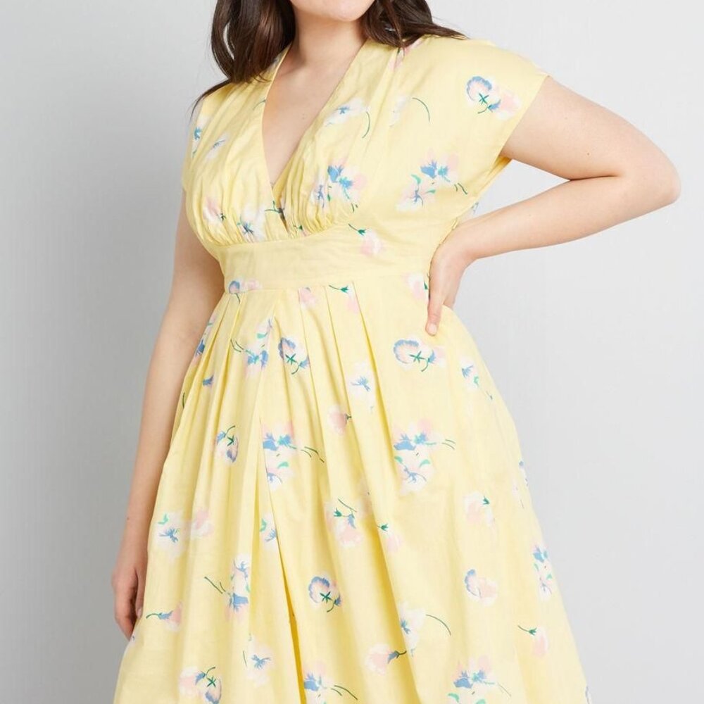 Modcloth x Emily And Fin Saunter Sweetly A line dress